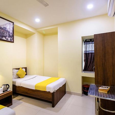 Hotel Park Central Calcutta Exterior foto