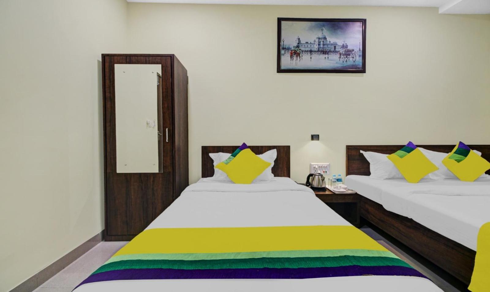 Hotel Park Central Calcutta Exterior foto