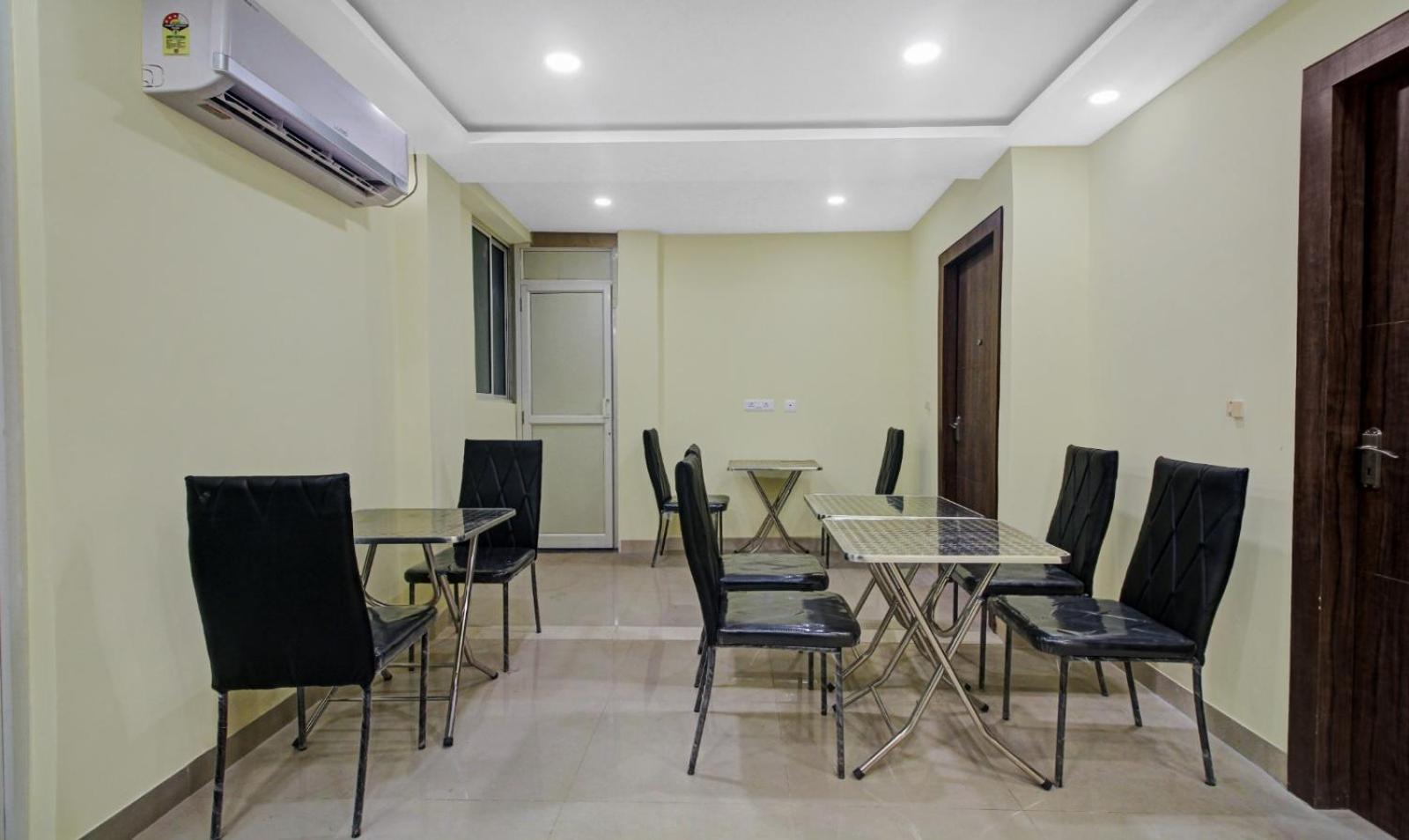 Hotel Park Central Calcutta Exterior foto